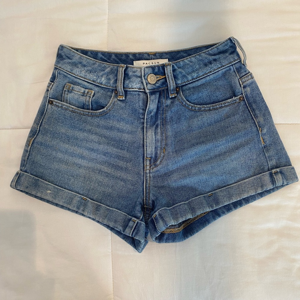 PacSun Mom Short Size 22
